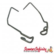 Securing Spring Clip Left & Right Sidepanel (Pair) (Lambretta 125 LI 3°/​LIS/​DL/​GP/​150 LI 3°/​LIS/​SX/​DL/​GP/​175 TV 3°/​200 SX/​TV/​DL/​GP)