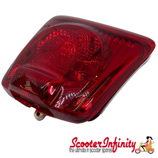 Rear Light PIAGGIO (with Bulbs) (Vespa GTS/​GTS Super/​GTV 125-300ccm ('14-'18)