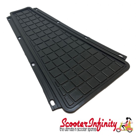 Floormat Centre Vespa (Black) (Vespa P80-150X/​ PX80-200E/​Lusso 1°/​P150S/​P200E)