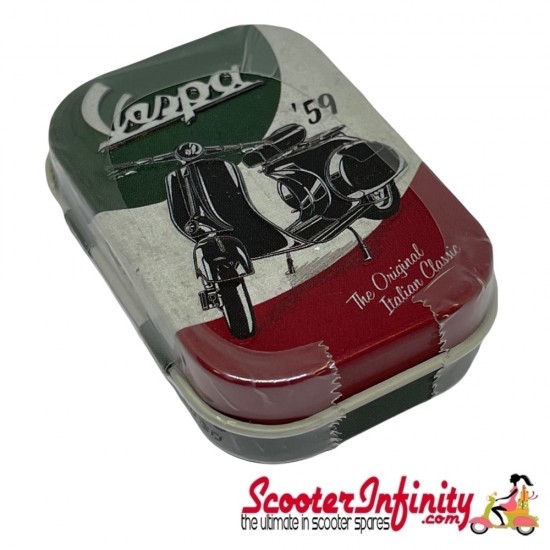 Tin Can Vespa The Italian Classic (with peppermint drops) (40x60x20mm) Tin Can Vespa The Italian Classic (with peppermint drops) (40x60x20mm)