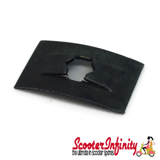 Badge Securing Plate (Rear Light, Vespa)