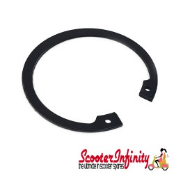 Circlip for Clutch Side Bearing (LML 125 2 Stroke, P125X, PX125 & 200, T5, T5 Classic, Cosa 125, GL, Super, Sprint, Rally)