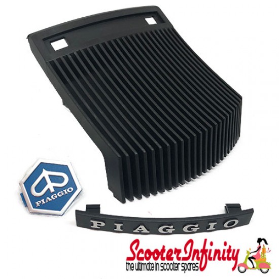 Horn Cover Kit (incl. badge, grill, emblem) (Vespa T5) Horn Cover Kit (incl. badge, grill, emblem) (Vespa T5)