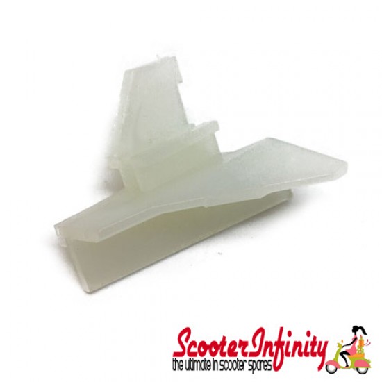 Oil Guide Plastic PIAGGIO (Vespa PX, T5, Cosa)