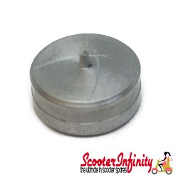 Plug autolube blanking oil pump hole (separate lubrication, incl. notch, for perfect sealing effect fill notch with LOCTITE) (Vespa P80-200E/PX80-200E /Lusso/`98/MY/T5/Cosa 125 -150) Plug autolube blanking oil pump hole (separate lubrication, incl. notch, for perfect sealing effect fill notch with LOCTITE) (Vespa P80-200E/PX80-200E /Lusso/`98/MY/T5/Cosa 125 -150)