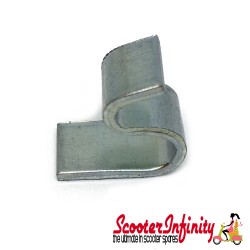 Stand Spring Clip (mounting spring main stand) (Vespa V50/PV/ET3 /160GS/180SS/PX/T5)