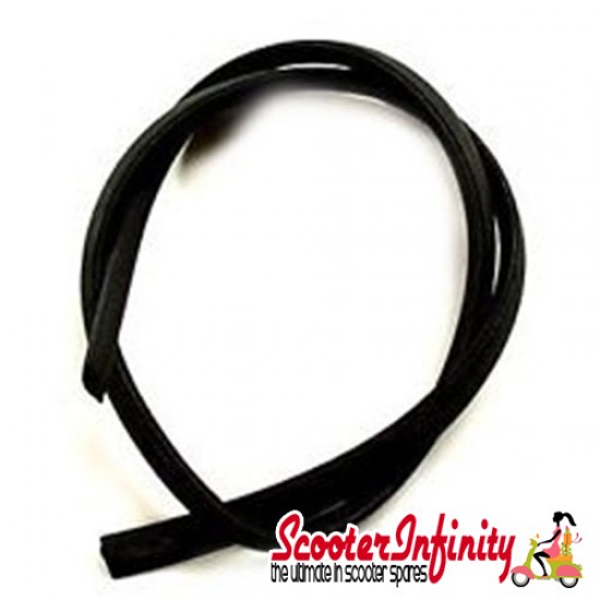 Legshield Rubber Trim (1650mm) (Rubber) (Black) (Vespa PX/T5/MY) Legshield Rubber Trim (1650mm) (Rubber) (Black) (Vespa PX/T5/MY)