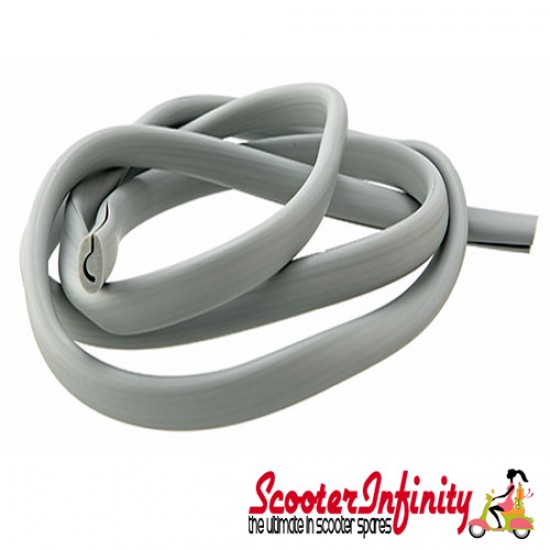 Legshield Rubber Trim (1650mm) (Rubber) (Grey) (Vespa PX/T5/MY) Legshield Rubber Trim (1650mm) (Rubber) (Grey) (Vespa PX/T5/MY)