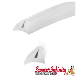 Sidepanel Rubber Trim Pair (White) (18 mm, 1200/1800 mm, thick) (Vespa PX/T5) Sidepanel Rubber Trim Pair (White) (18 mm, 1200/1800 mm, thick) (Vespa PX/T5)