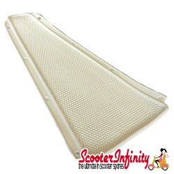 Floormat centre for Floorboard (White) (Vespa 125 VNB3-6/GT/GTR/Super /TS/150 VBA/VBB/T4/GL/Sprint /V/Super/160 GS/180 SS/Rally)